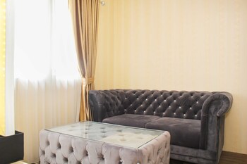 comfort living 1br at grand sentraland karawang apartment