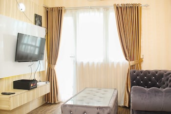 comfort living 1br at grand sentraland karawang apartment