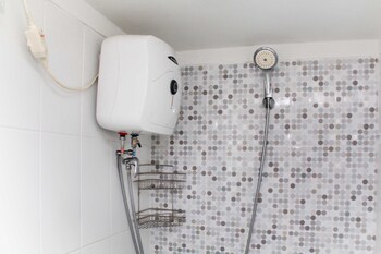 comfort living 1br at grand sentraland karawang apartment