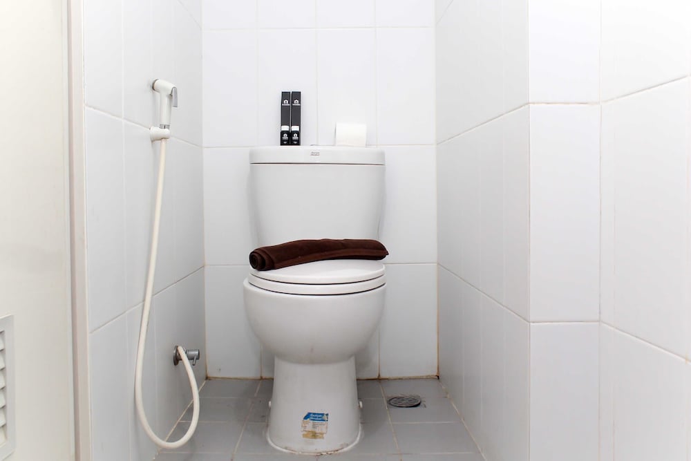 comfort living 1br at grand sentraland karawang apartment