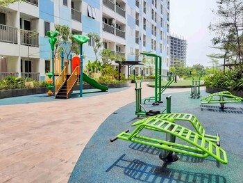 comfort living 1br at grand sentraland karawang apartment