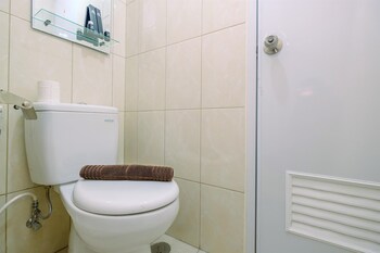 strategic studio at springlake summarecon apartment bekasi
