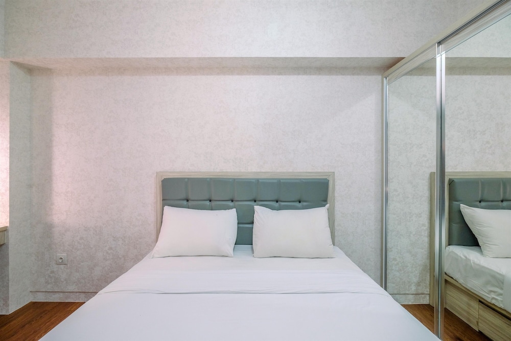strategic studio at springlake summarecon apartment bekasi