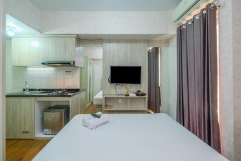 strategic studio at springlake summarecon apartment bekasi