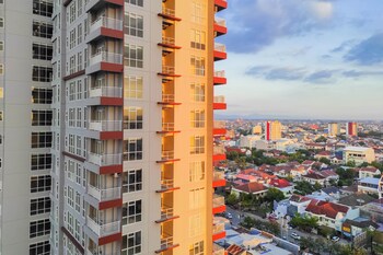 luxurious 2br at vida view makassar apartment