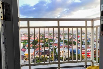 luxurious 2br at vida view makassar apartment