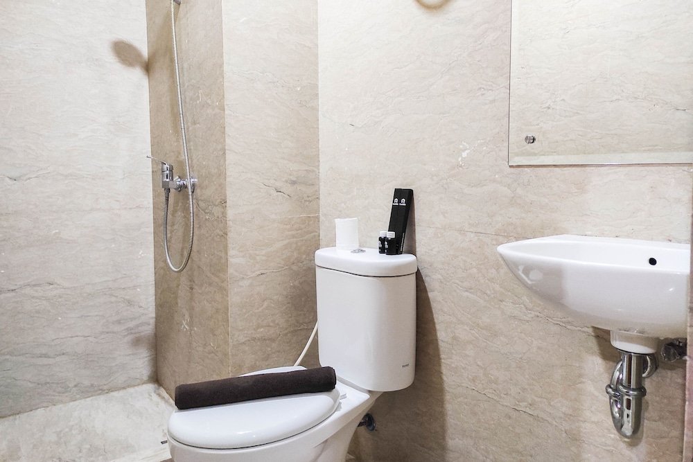 luxurious 2br at vida view makassar apartment