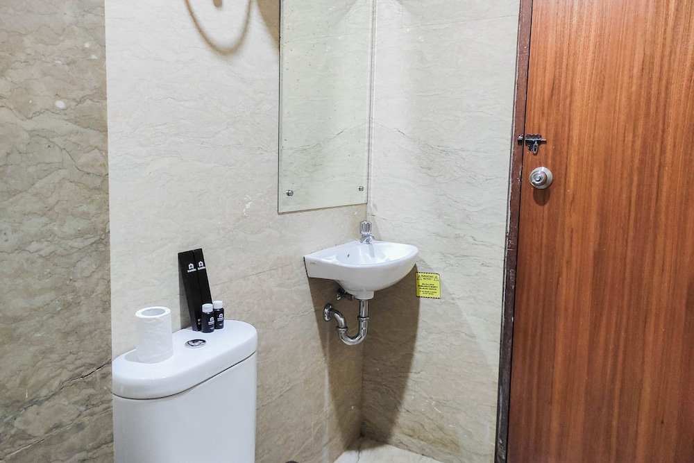 luxurious 2br at vida view makassar apartment