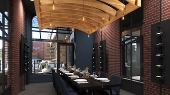 Hotel Versailles,,2.5 star