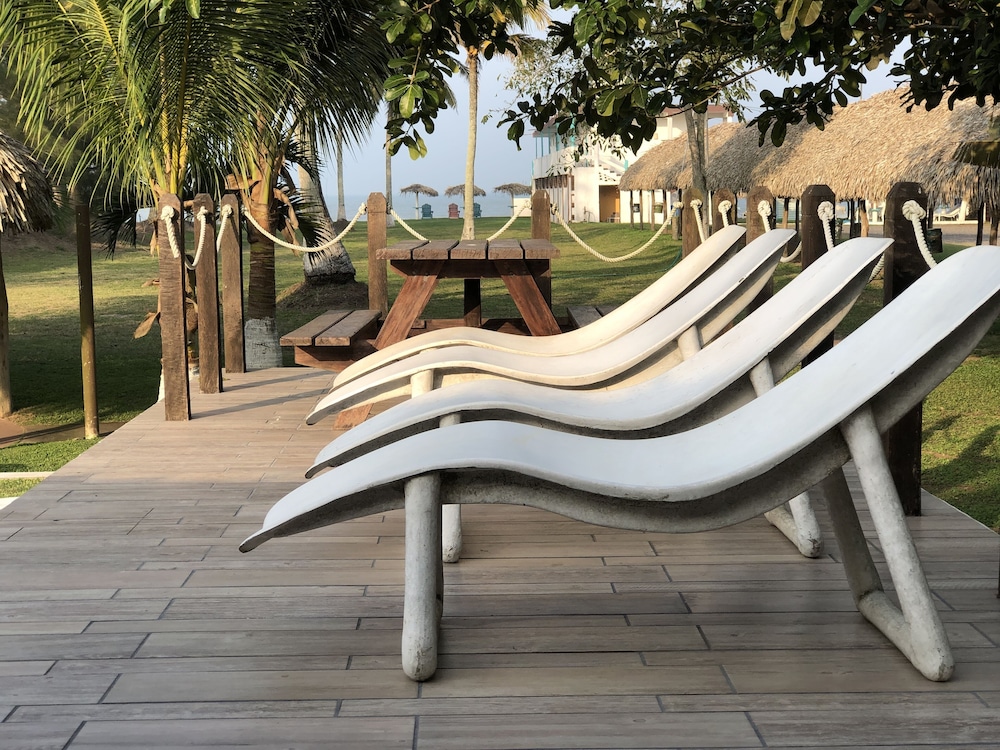 hotel bungalows marbella costa esmeralda