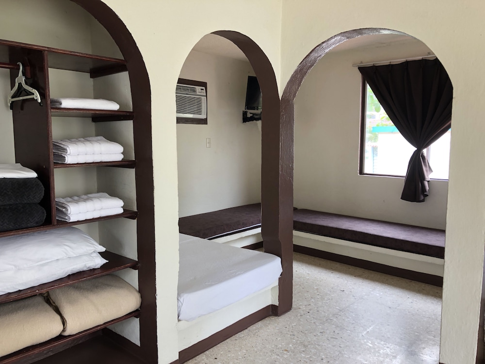 hotel bungalows marbella costa esmeralda