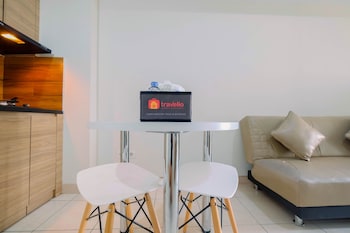 simply and cozy 2br at springlake bekasi apartment