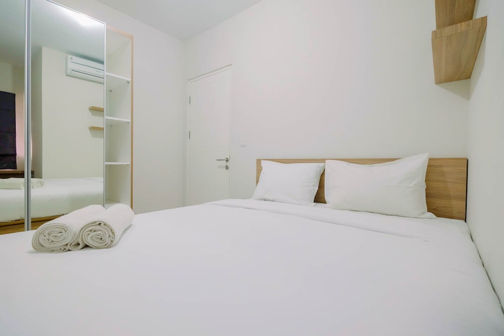 simply and cozy 2br at springlake bekasi apartment
