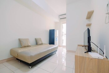 simply and cozy 2br at springlake bekasi apartment