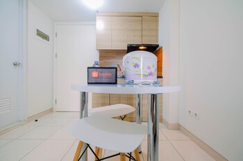 simply and cozy 2br at springlake bekasi apartment
