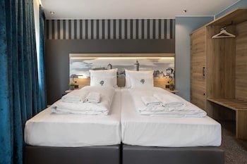 oldtown studios by daspaul