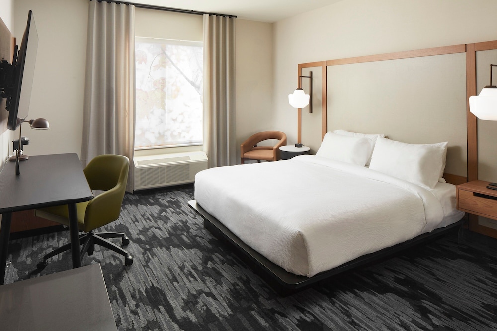 fairfield inn and suites by marriott stony creek