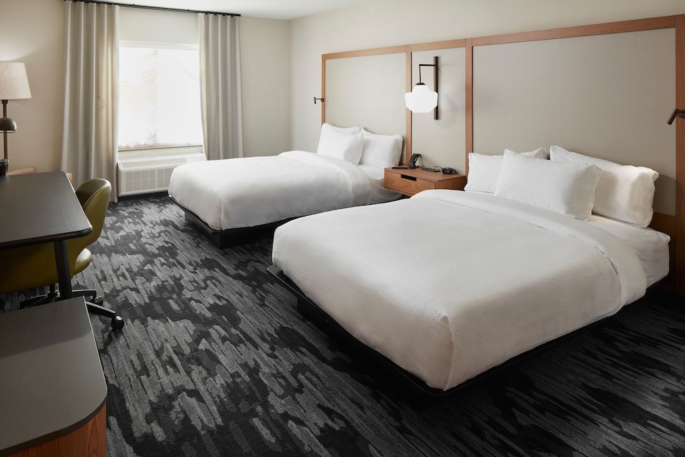 fairfield inn and suites by marriott stony creek