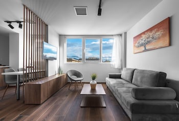 ultima suites nilie hospitality mgmt