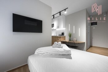 ultima suites nilie hospitality mgmt