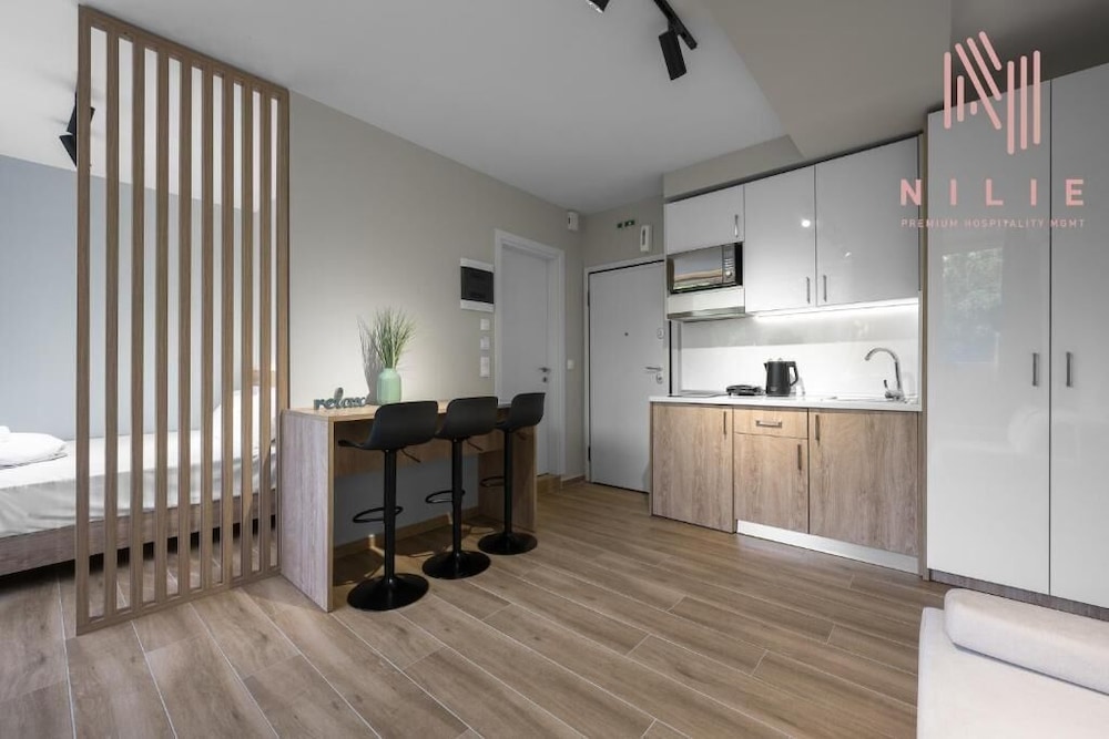 ultima suites nilie hospitality mgmt