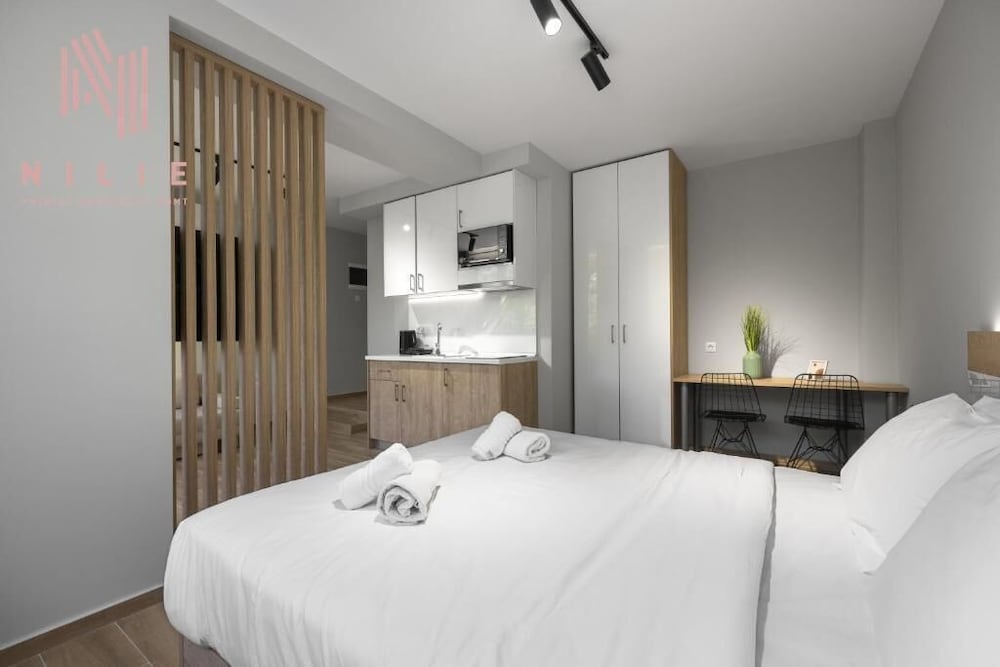 ultima suites nilie hospitality mgmt