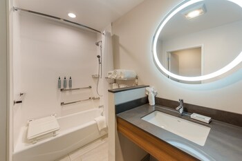 fairfield inn and suites by marriott columbus canal winchester