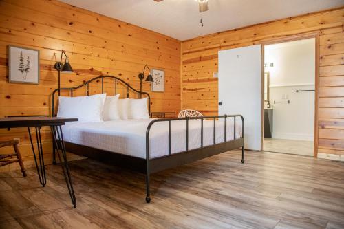 mount mitchell eco retreat