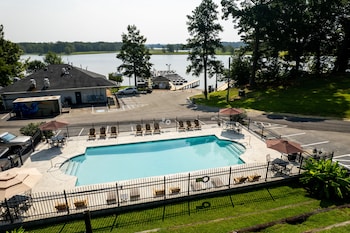 charles city