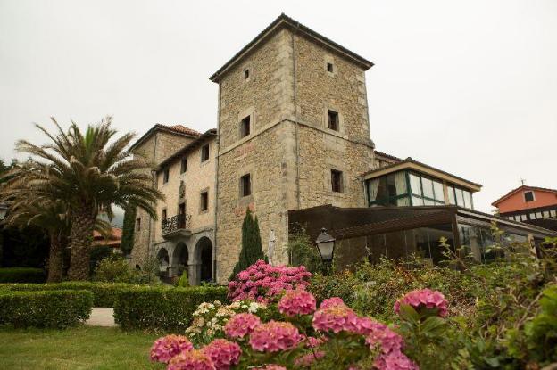 akla hotel palacio torre de ruesga