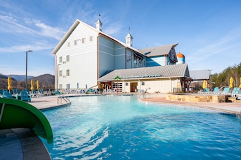 The Lodge At Camp Margaritaville,,2 star