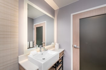 springhill suites by marriott baltimore downtown convention center area