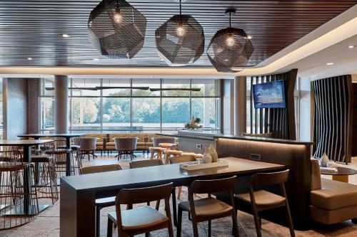 springhill suites by marriott cottonwood