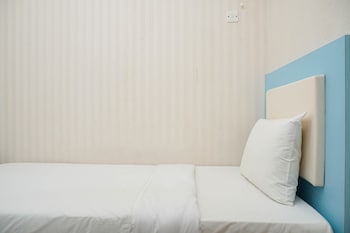 gorgeous 2br green pramuka apartment