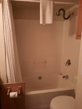 willamette pass inn and chalets