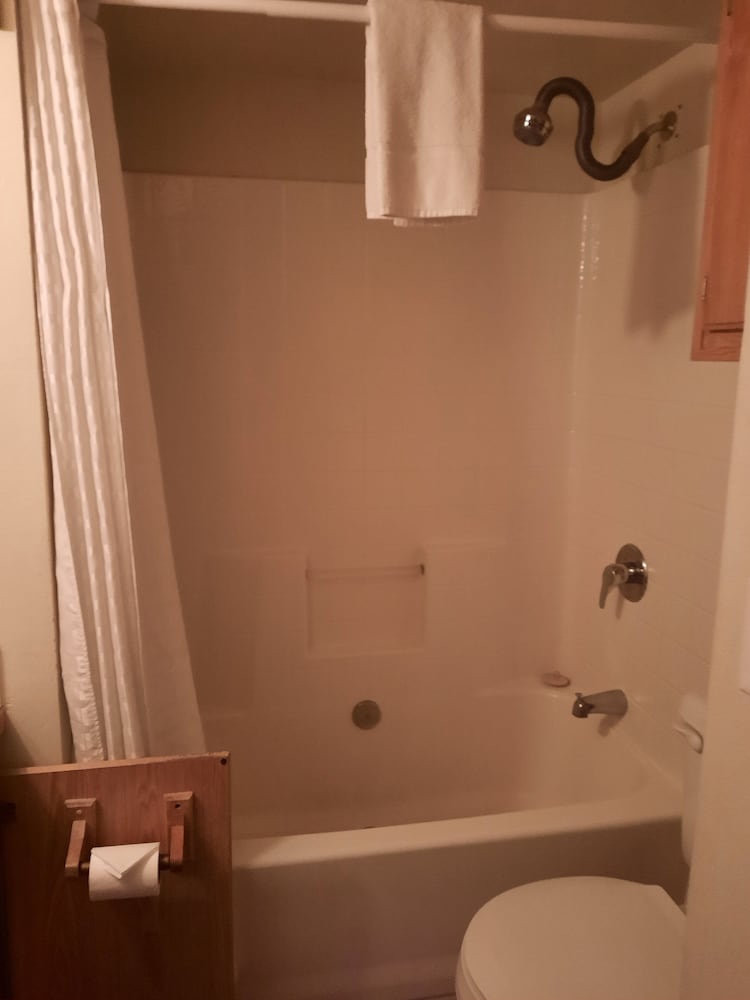 willamette pass inn and chalets