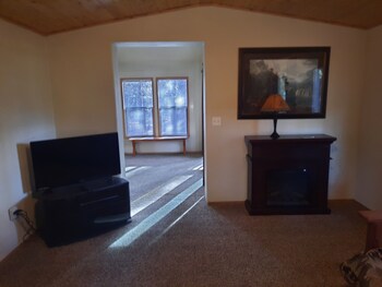 willamette pass inn and chalets