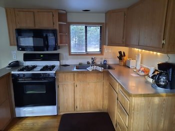 willamette pass inn and chalets