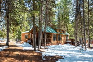 willamette pass inn and chalets