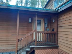 willamette pass inn and chalets