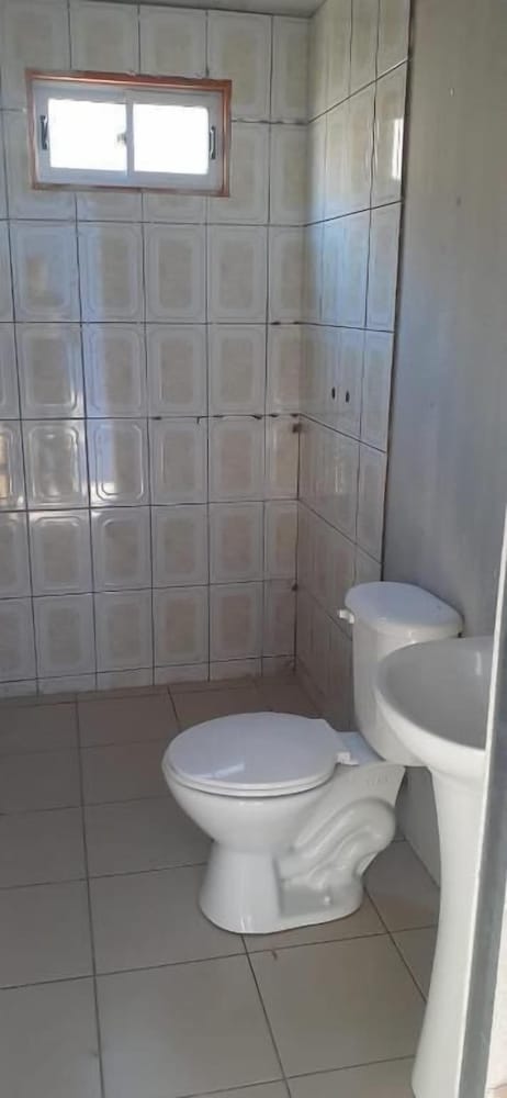 hermosas cabanas en la naturaleza del rio elqui