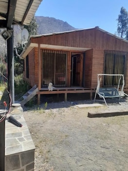 hermosas cabanas en la naturaleza del rio elqui