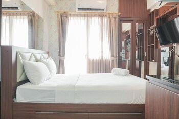 Modern Studio At Green Pramuka City Apartment,,0 star