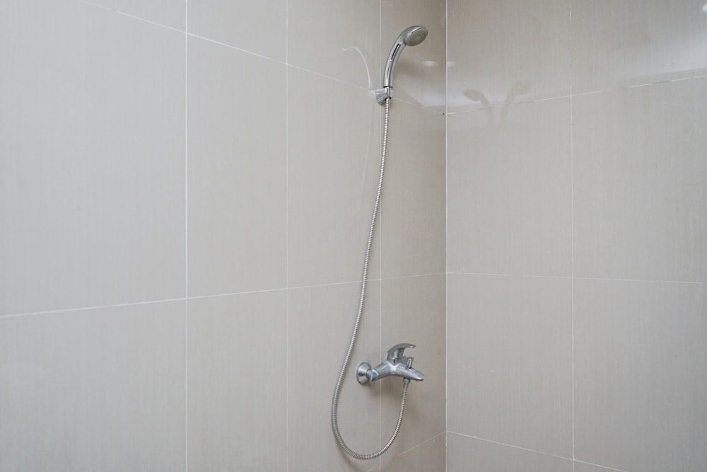 simply strategic and comfy studio paramount skyline apartment