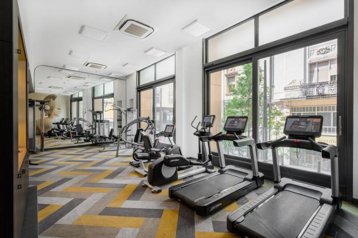 emerald downtown suites