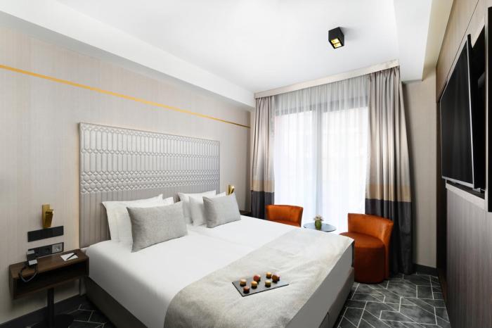 emerald downtown suites