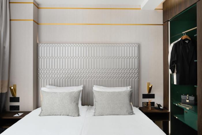 emerald downtown suites