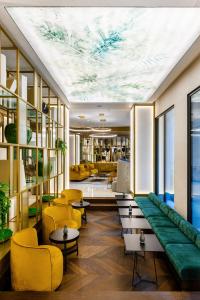 emerald downtown suites