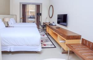 element dar es salaam