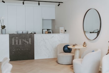boutique hotel first city den haag